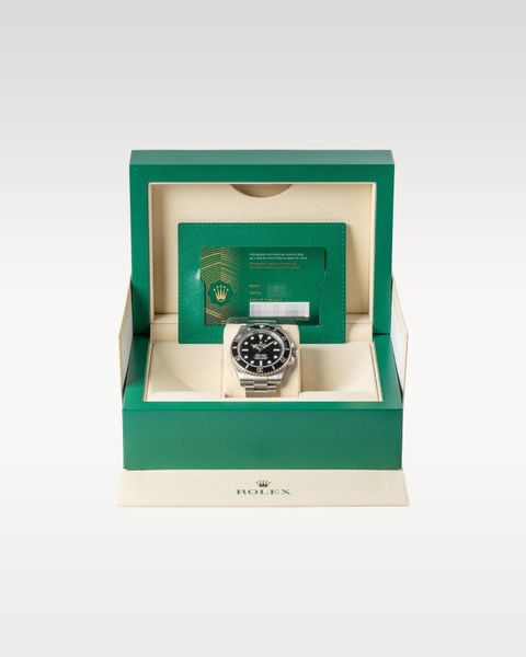 Rolex Submariner 124060